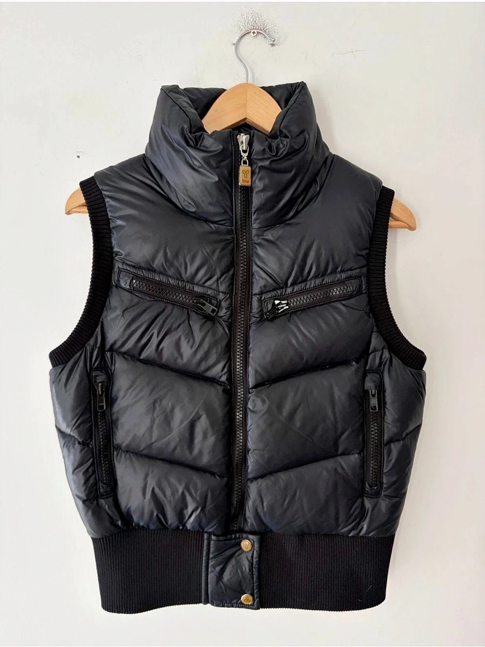 Aritzia TNA Lupe Lamora Puffer Down Vest Size M